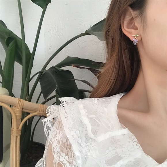 ♠️ NEW Daily Gold Crystal Earrings - Little Grapes - Picture 3 of 6